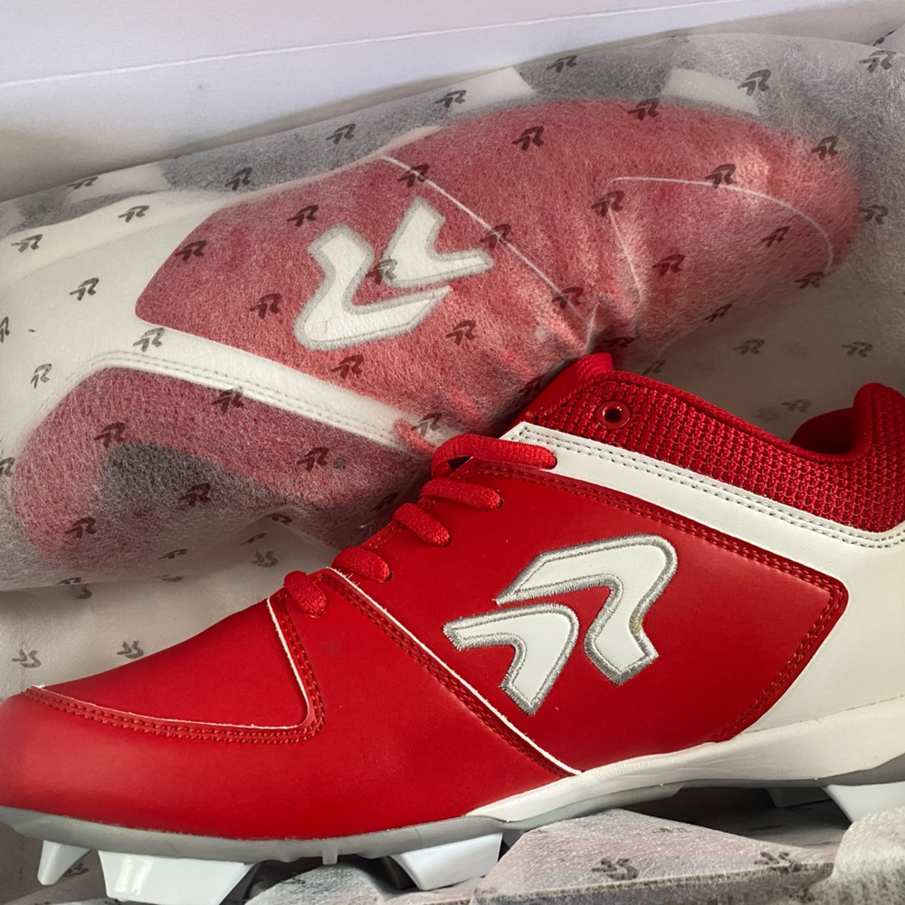 Ringor Women’s Cleats